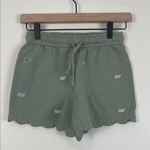 Vineyard Vines Girls 10-12 Scalloped Shorts Green Whales Elastic Waist